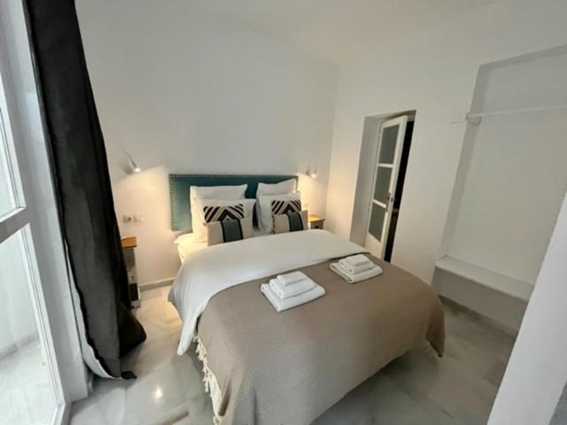 Ad1b Arenal 3br Apartment, 250 Mtrs From Cathedral